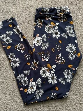 Women’s Navy Floral Leggings - Honey & Lace - Size Large